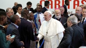 Lire la suite à propos de l’article Le Pape visite Caritas Maroc